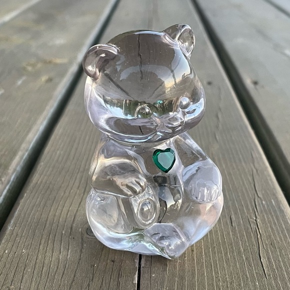 Vintage Fenton May Birthstone Clear Art Glass Heart Bear Figurine Paperweight - Picture 5 of 9